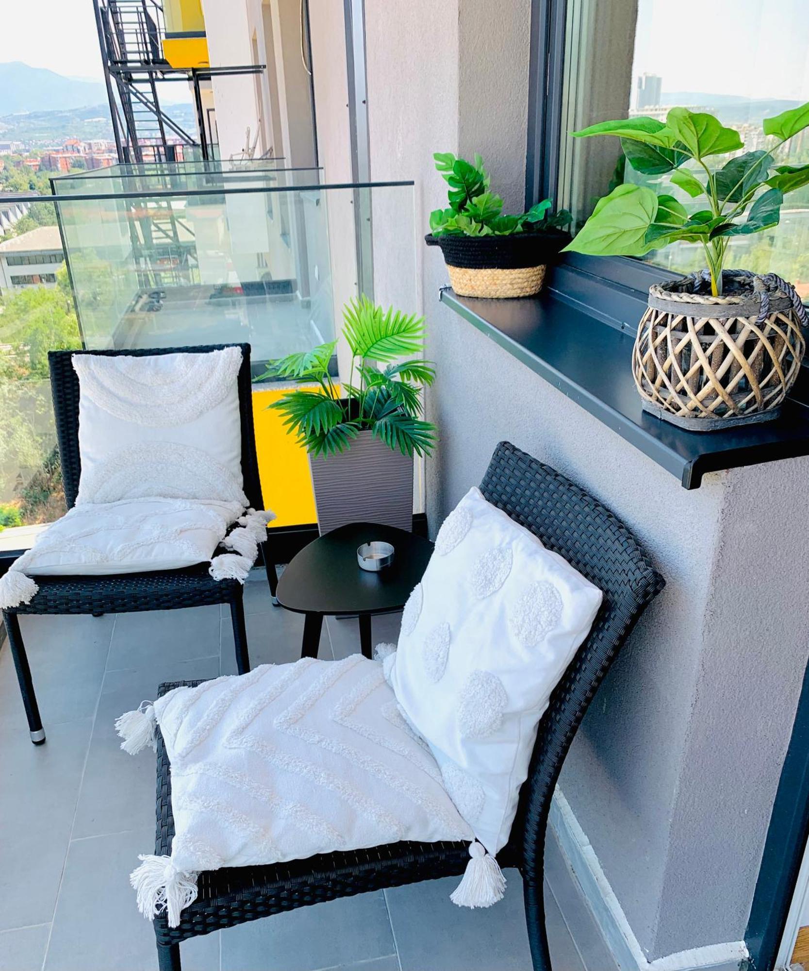 East Gate Moon Loft Skopje